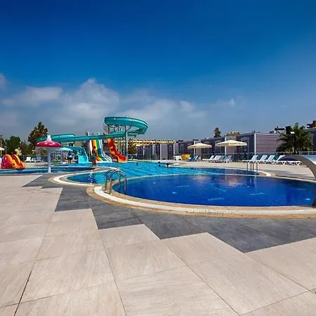 Wonasis & Aqua Resort Kargipinari